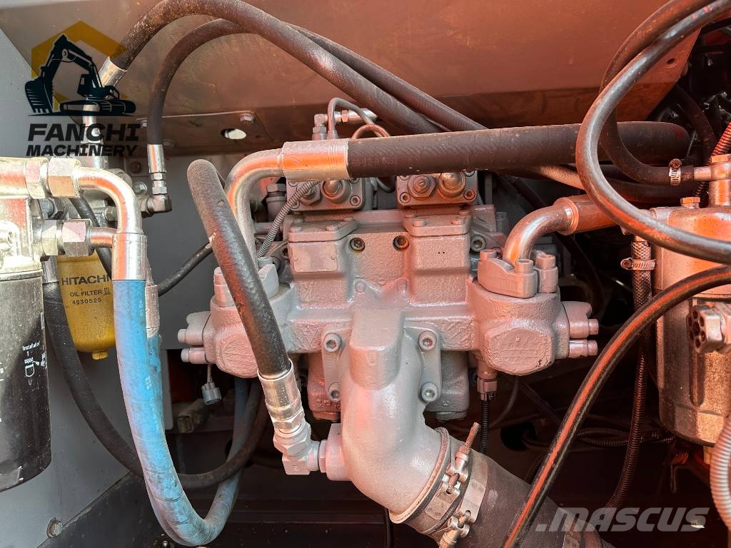 Hitachi 200 Bagri goseničarji