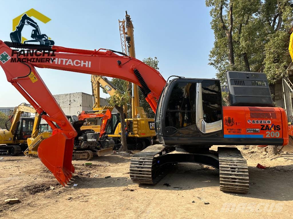 Hitachi 200 Bagri goseničarji