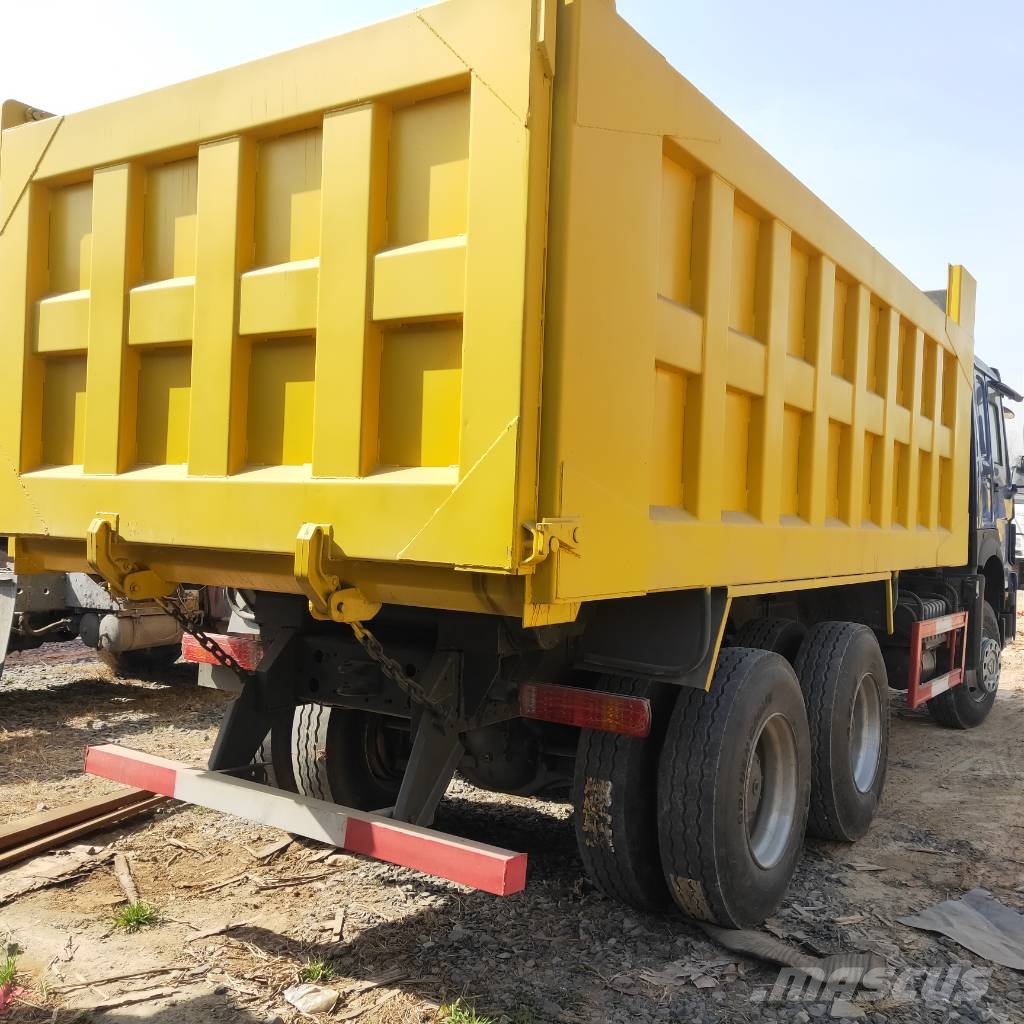 Howo 371 6x4 Pašizgāzējs