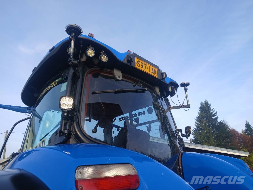 New Holland T 7.245 Traktori