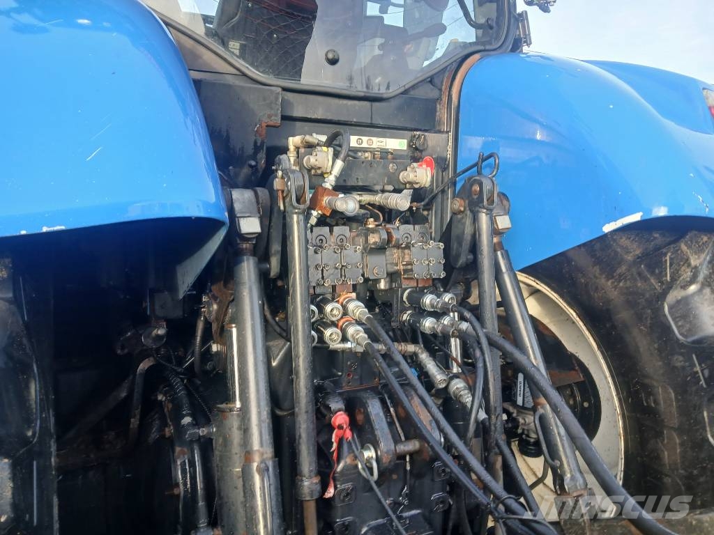 New Holland T7.245 Autocommant Tractores