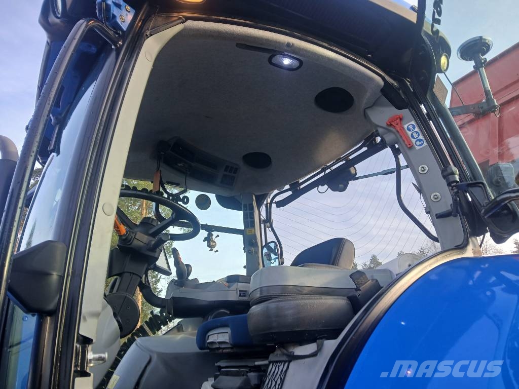 New Holland T7.245 Autocommant Tractores