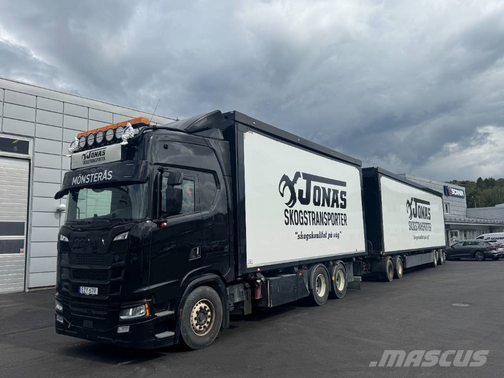 Scania S650 B6x2 Komplett flisekipage Camiones volquete para virutas de madera
