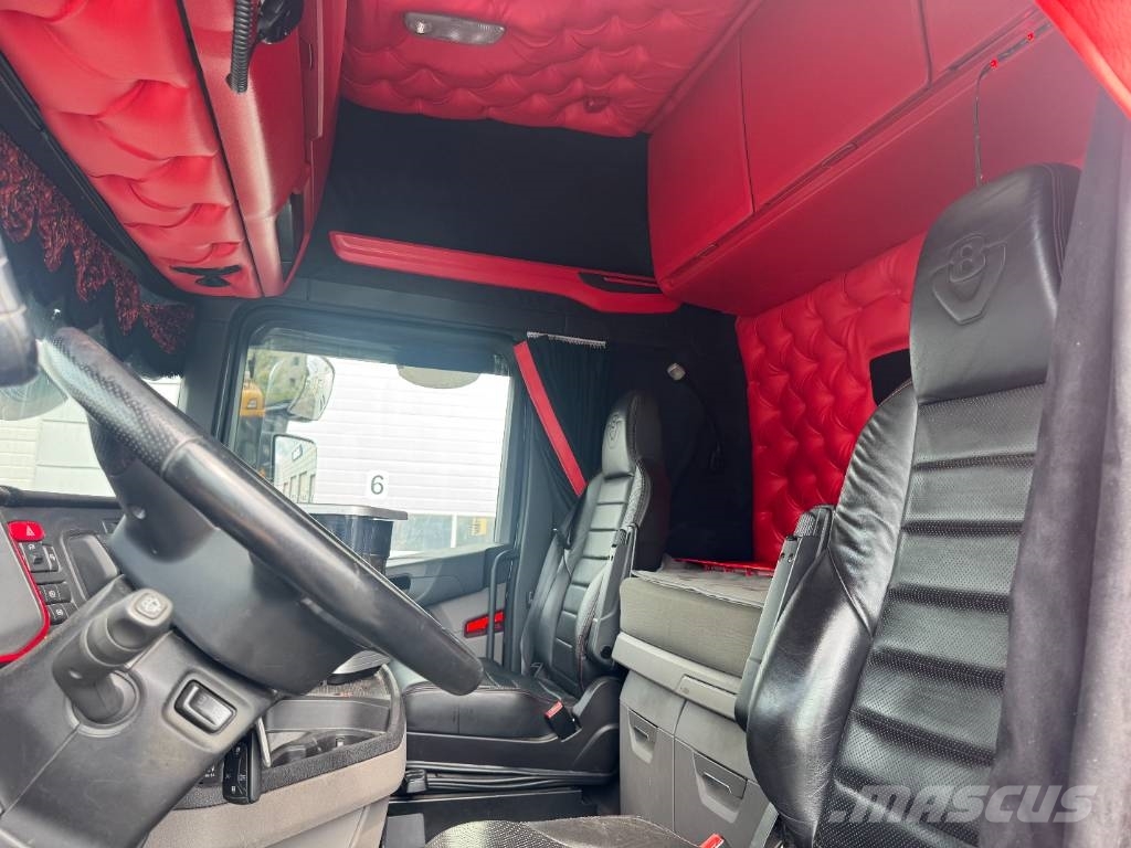 Scania S650 B6x2 Komplett flisekipage Camiones volquete para virutas de madera