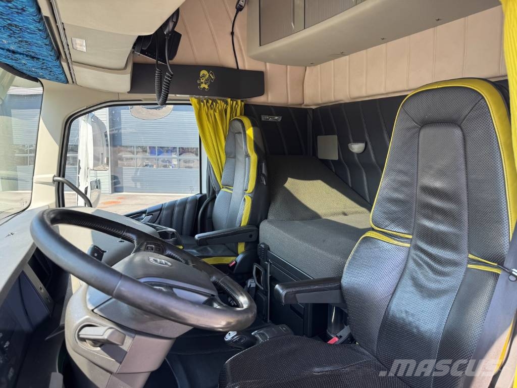 Volvo FH16/550 6x2*4 HMF 3220K4 Euro 6 شاحنات الرافعات
