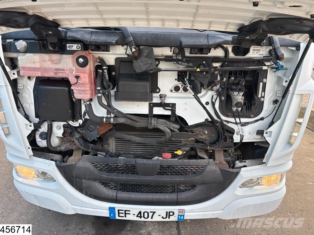 DAF LF 180 EURO 6 Camiões de caixa fechada