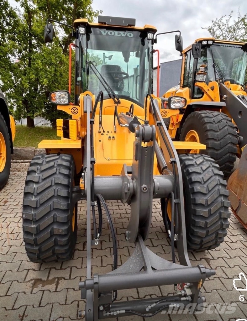 Volvo L30 HS Gumikerekes homlokrakodók