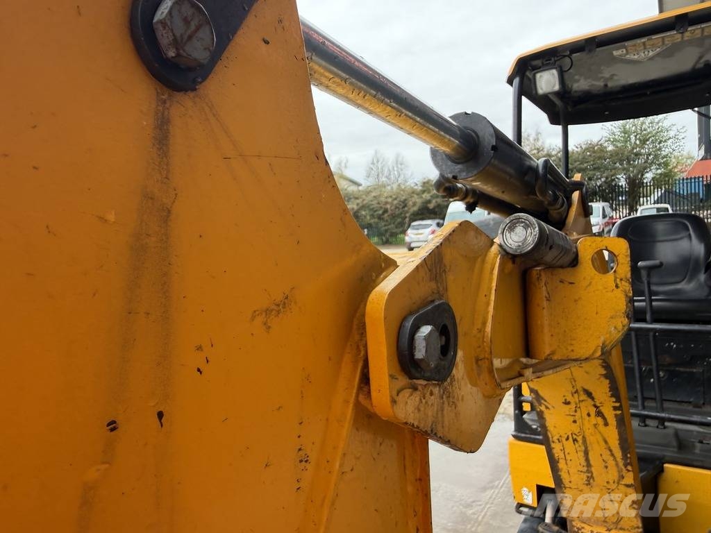 JCB 15 C-1 1.5t Mini Excvator / Digger حفارات صغيرة أقل من 7 طن (حفارات صغيرة)