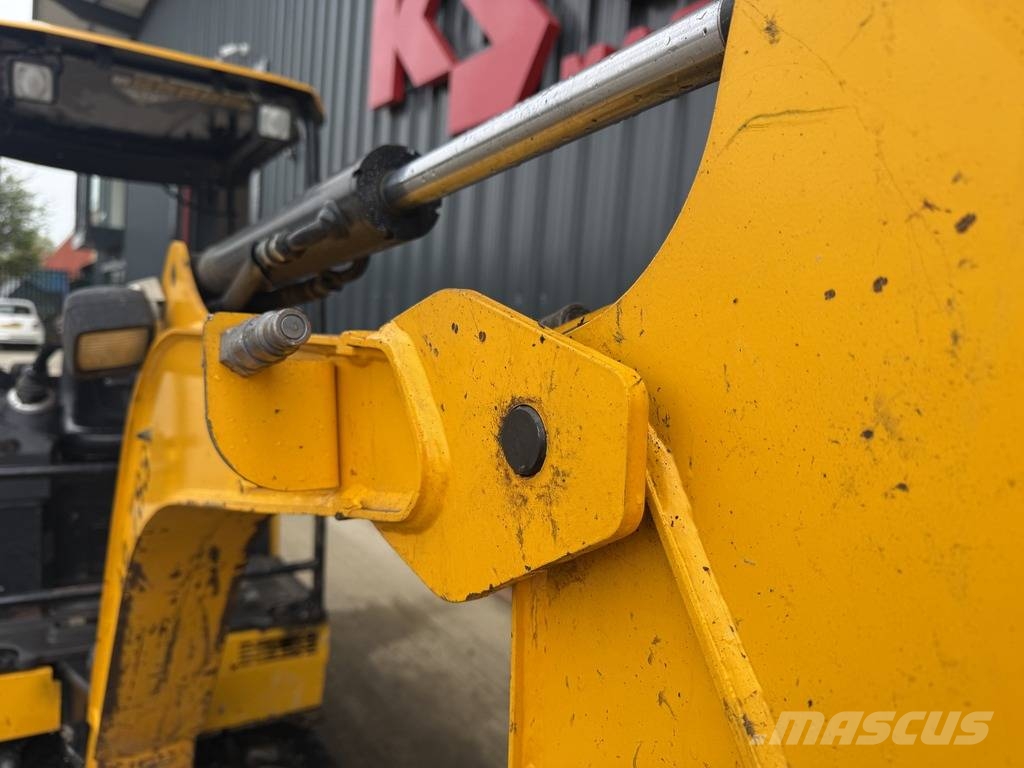 JCB 15 C-1 1.5t Mini Excvator / Digger حفارات صغيرة أقل من 7 طن (حفارات صغيرة)