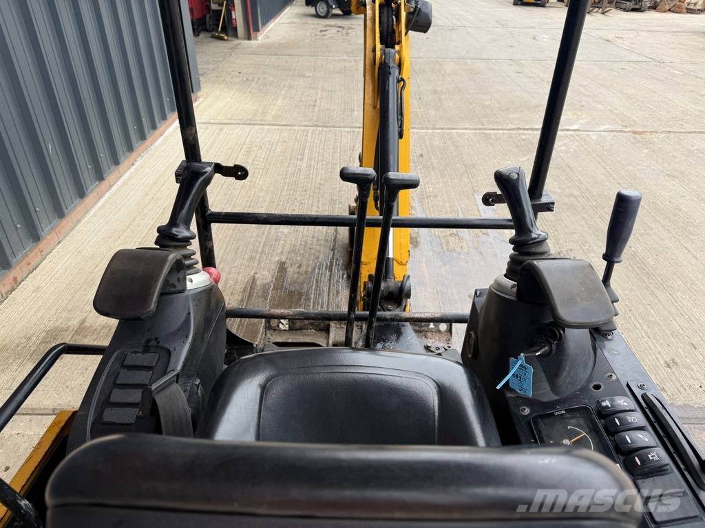 JCB 15 C-1 1.5t Mini Excvator / Digger حفارات صغيرة أقل من 7 طن (حفارات صغيرة)