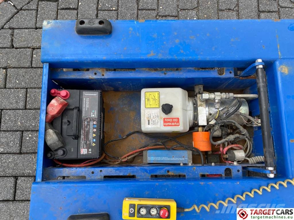 Power Tower Nano Electric Vertical Mast Work Lift 450cm 垂直升降工作台
