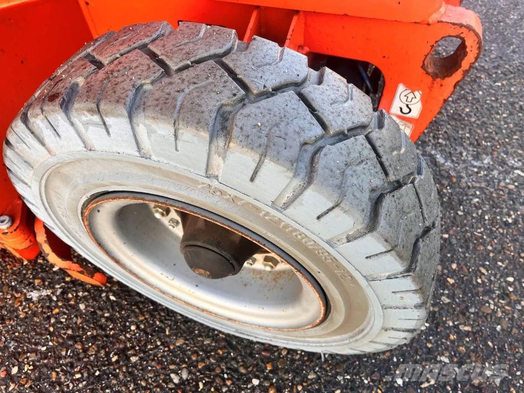 JLG E300AJP Knikarmhoogwerkers
