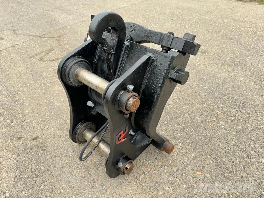 Doosan CW 30 Hydraulische snelwissels Pladdet Verachtert Колісні екскаватори