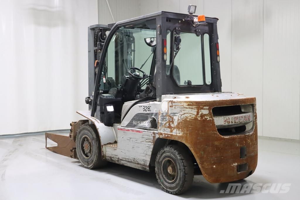Nissan DG1F4A45Q Wózki Diesla