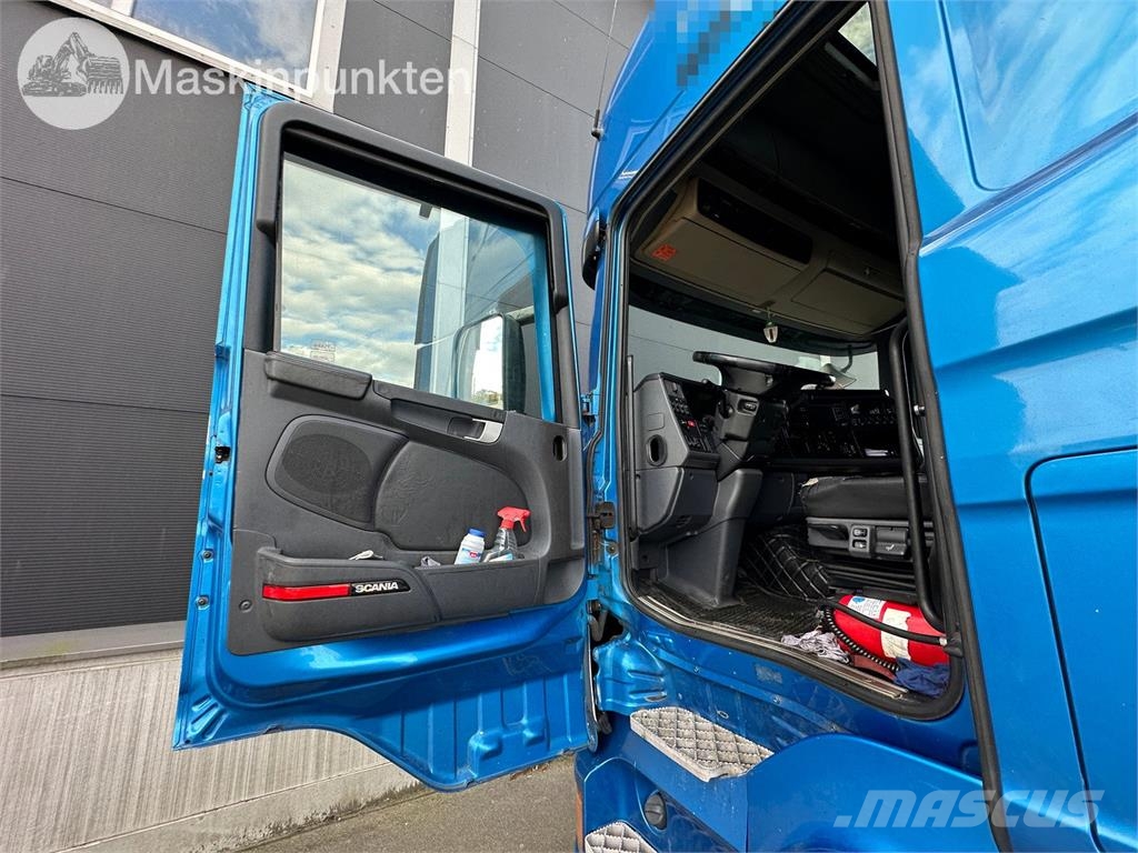 Scania R490LA6X2/4MNB 牵引车