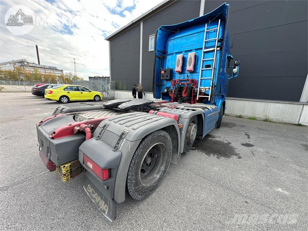 Scania R490LA6X2/4MNB 牵引车