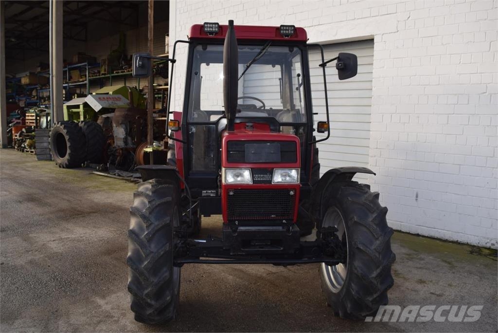 Case IH 840 Trattori