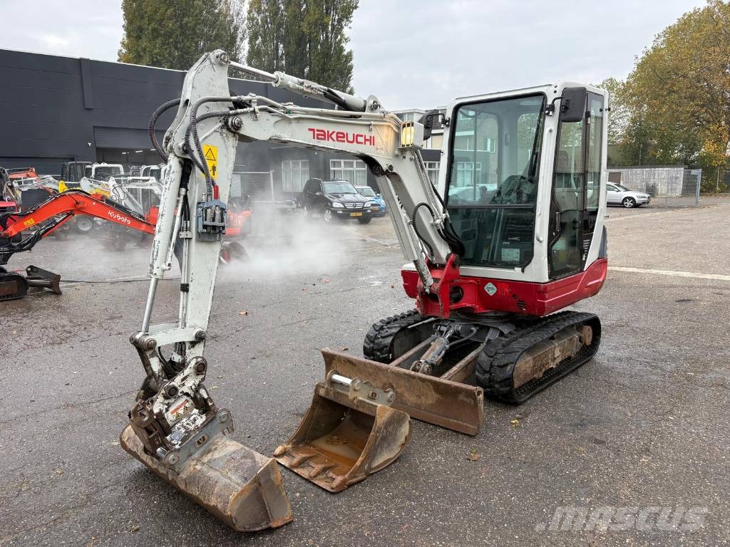 Takeuchi TB 228 POWERTILT!! 2 bakken Mini ekskavatori < 7 t