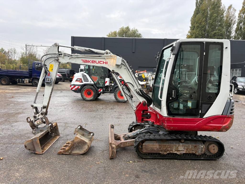 Takeuchi TB 228 POWERTILT!! 2 bakken Mini ekskavatori < 7 t
