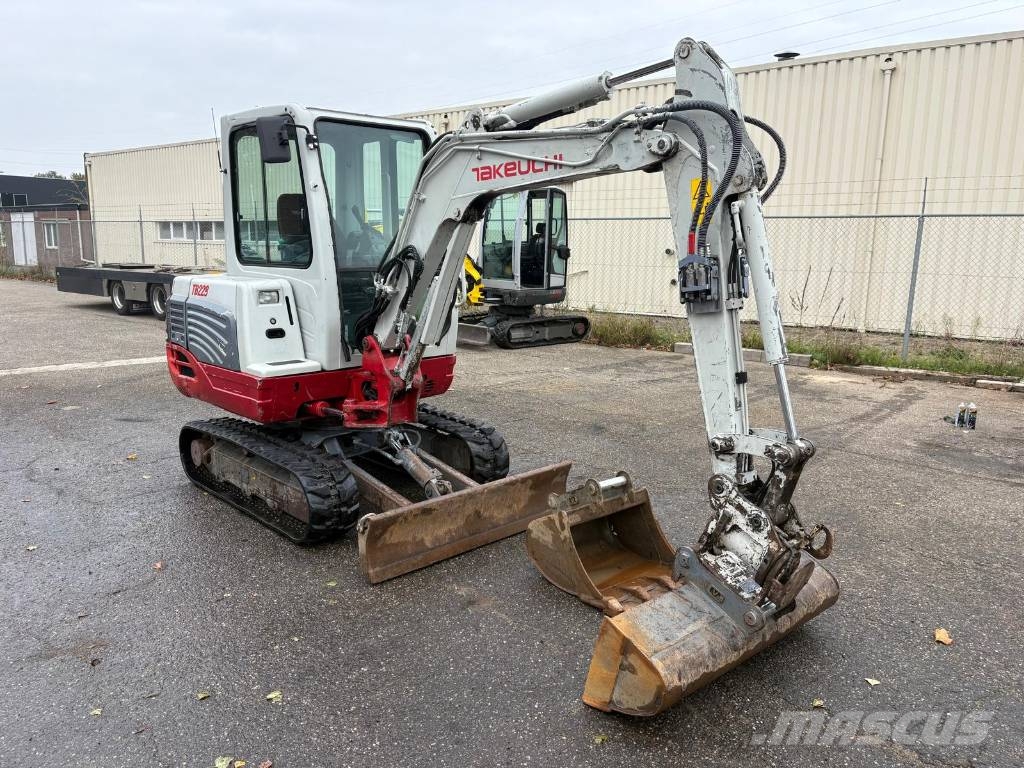 Takeuchi TB 228 POWERTILT!! 2 bakken Mini ekskavatori < 7 t
