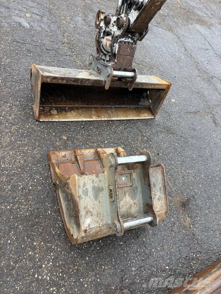 Takeuchi TB 228 POWERTILT!! 2 bakken Mini ekskavatori < 7 t