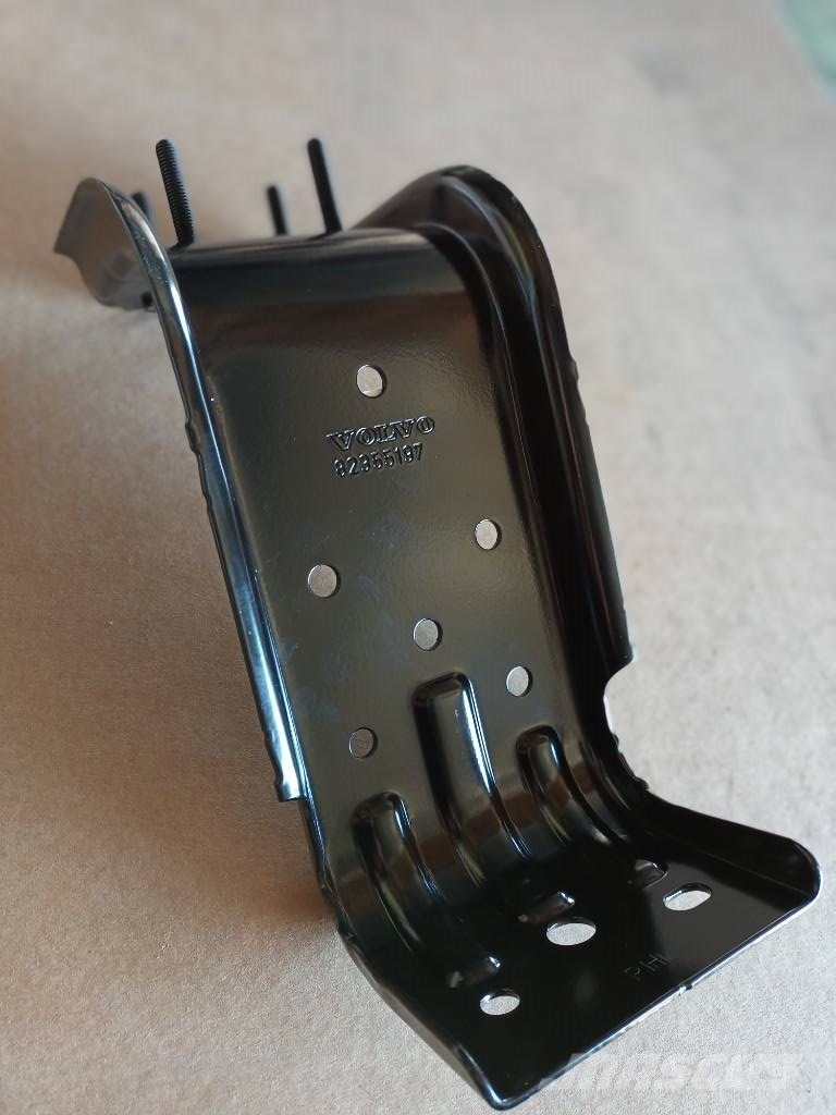 Volvo BRACKET 82355197 底盘和悬架