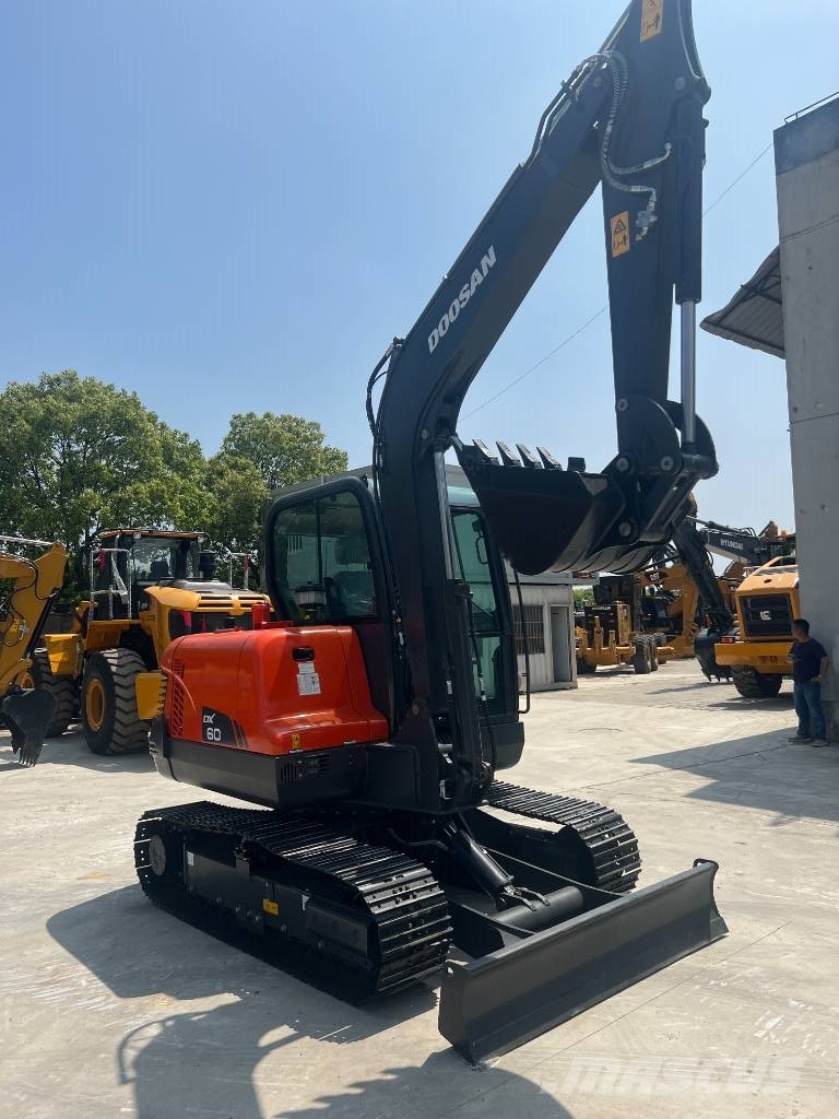 Doosan dx60d Εκσκαφάκι (διαβολάκι) < 7t