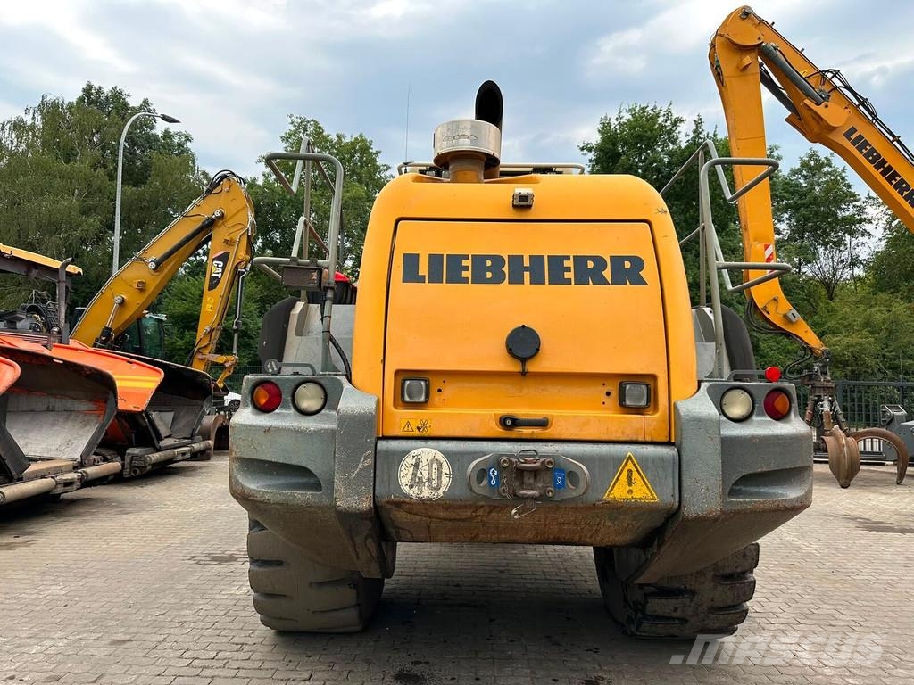 Liebherr L580 / AC / Waage / ZSA لوادر بعجل