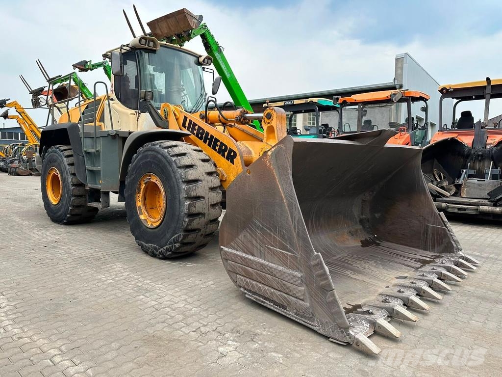 Liebherr L580 / AC / Waage / ZSA لوادر بعجل