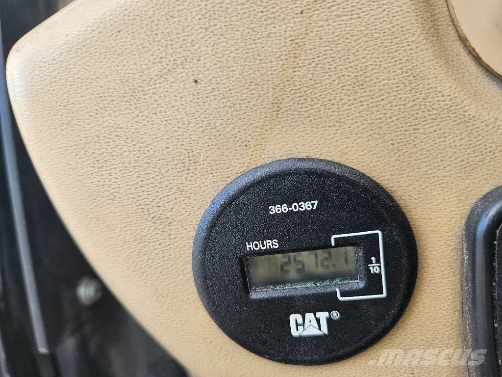 CAT 5110 B Bandgrävare