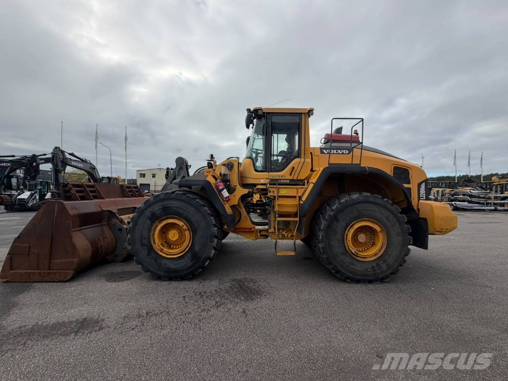 Volvo L 220 H Cargadoras sobre ruedas