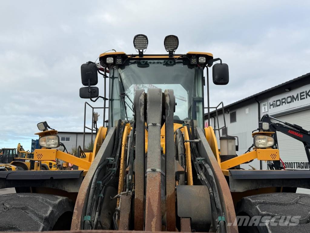 Volvo L 220 H Cargadoras sobre ruedas