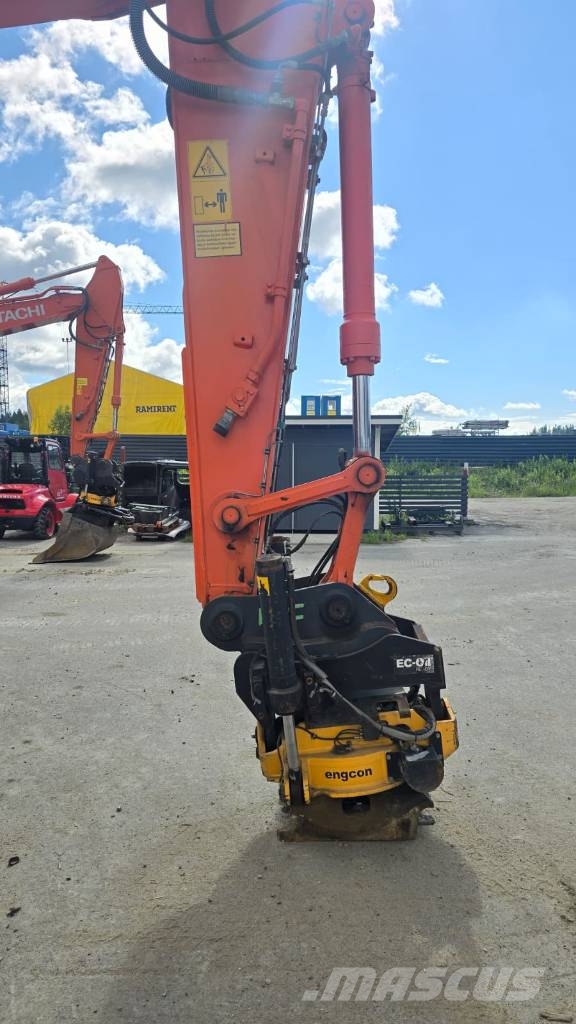 Hitachi ZX 210 LC-6 履带挖掘机