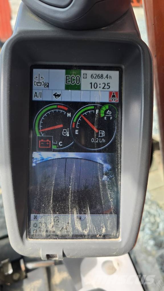 Hitachi ZX 210 LC-6 履带挖掘机