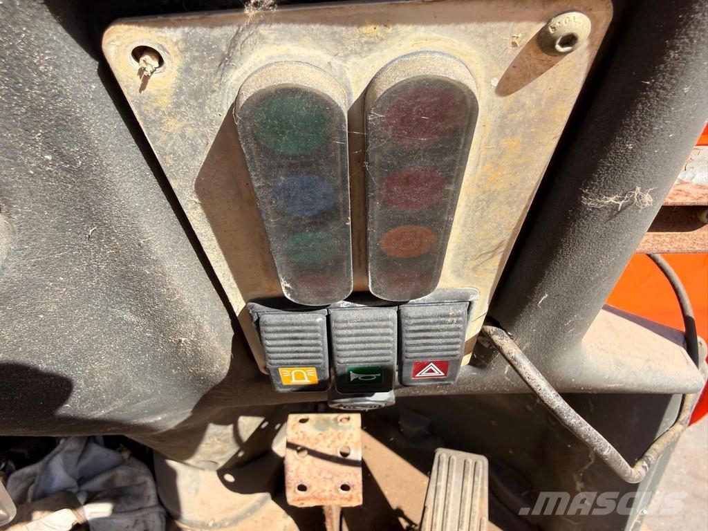 Ausa D1000AP عربات نقل قلابة للمواقع