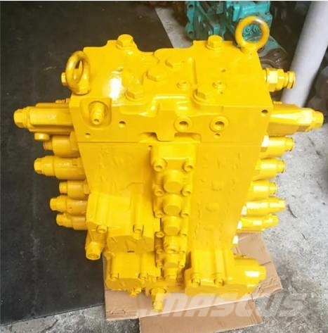 Komatsu PC220-8M0 Control Valve 723-46-29300 Prevodovka