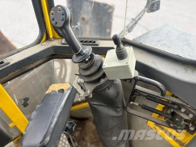 Lännen 940 Grävlastare