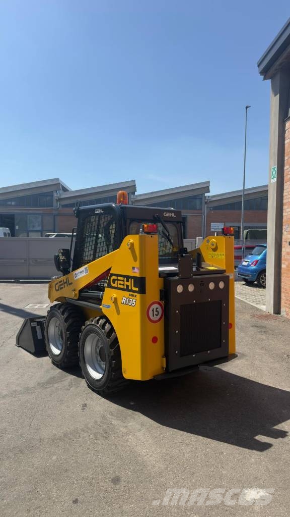 Gehl R 135 Mini Pale Gommate