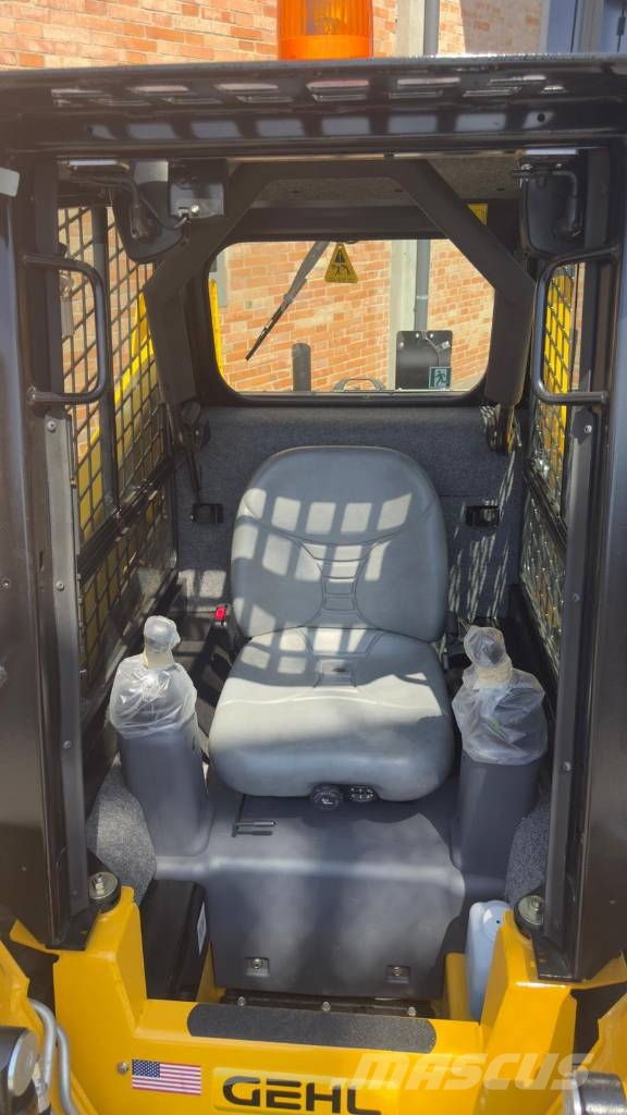 Gehl R 135 Mini Pale Gommate