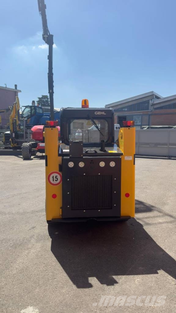 Gehl R 135 Mini Pale Gommate