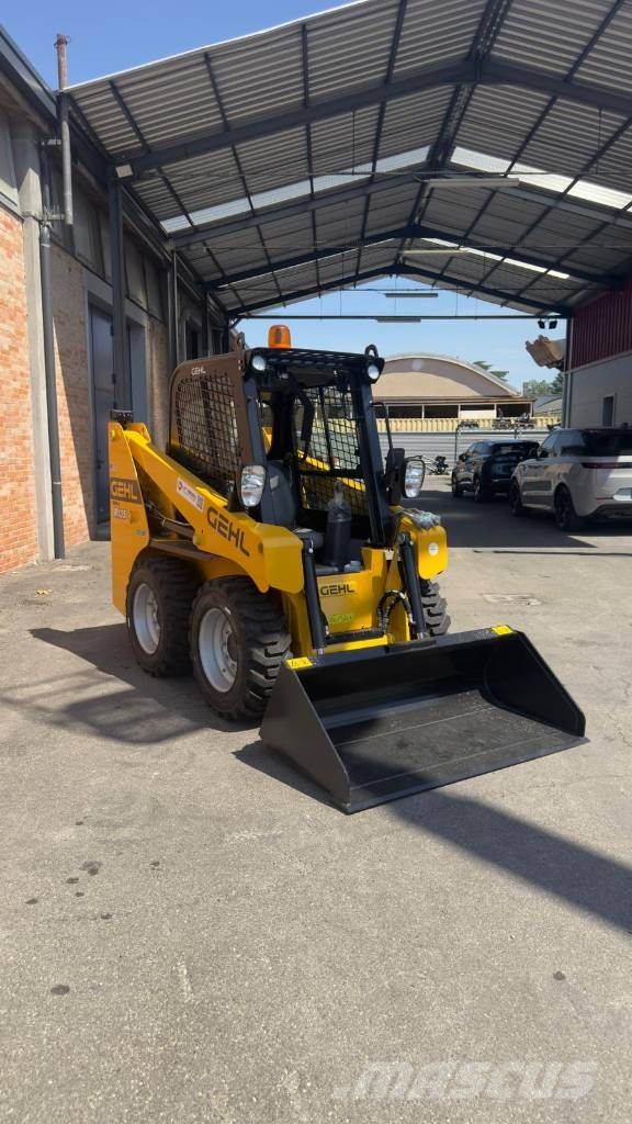 Gehl R 135 Mini Pale Gommate