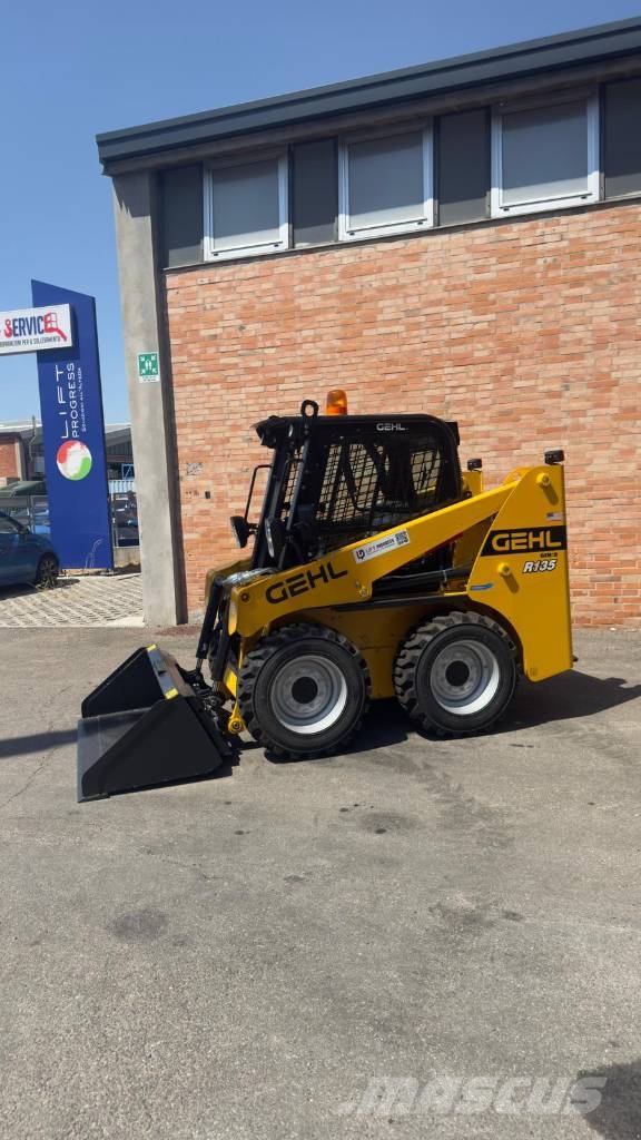Gehl R 135 Mini Pale Gommate