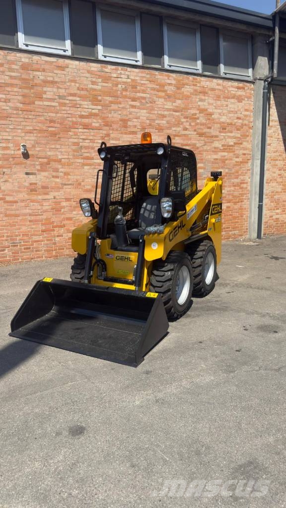 Gehl R 135 Mini Pale Gommate