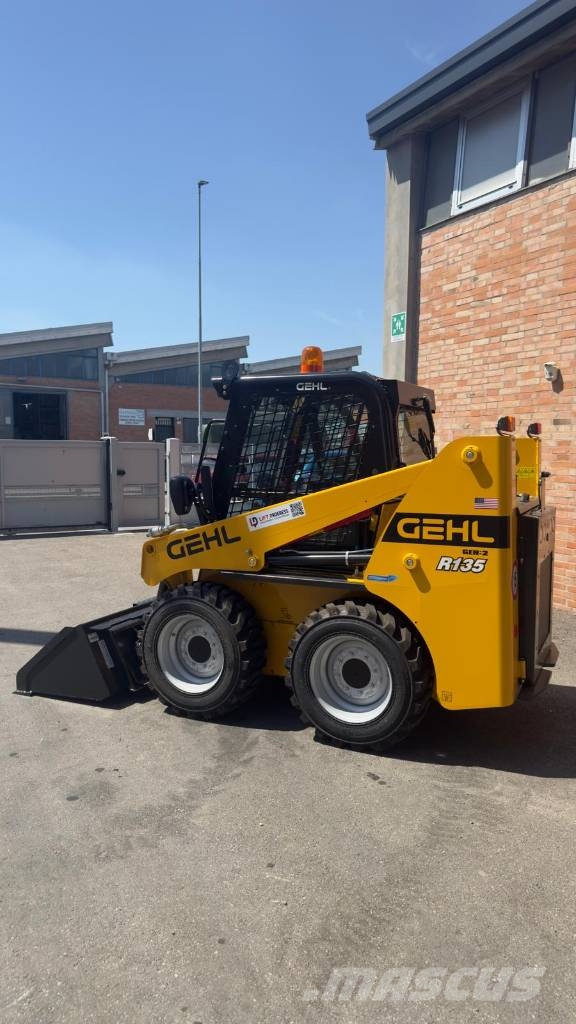 Gehl R 135 Mini Pale Gommate