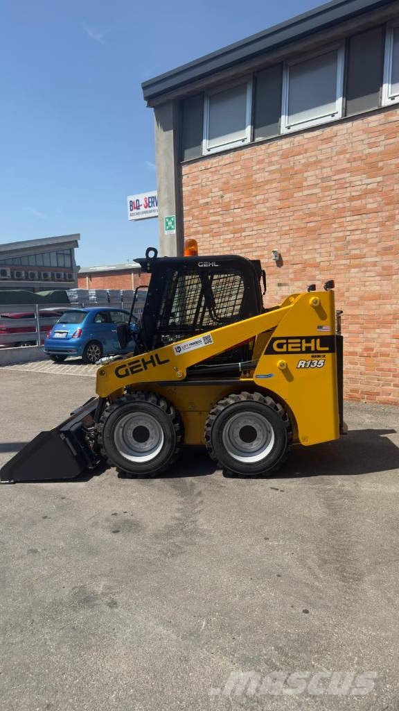 Gehl R 135 Mini Pale Gommate