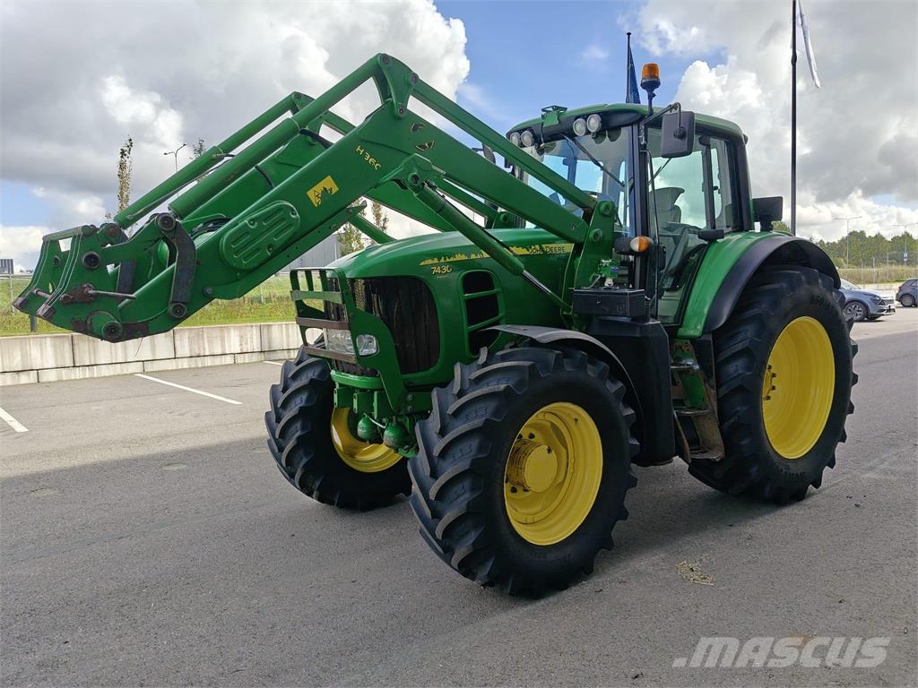 John Deere 7430 Premium Tractoren