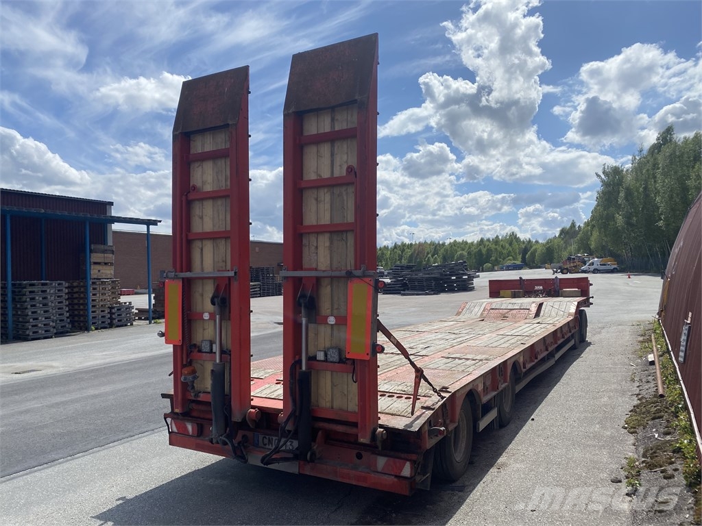 McCauley MAC-04DB4 Low loaders