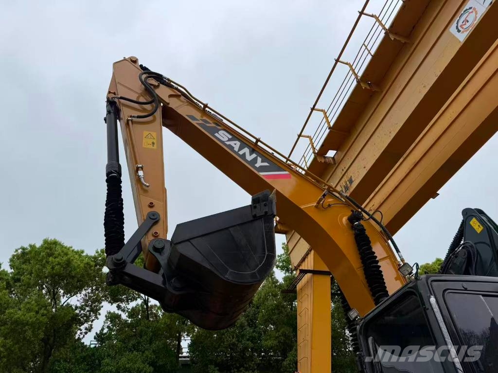 Sany SY 215 C 履带挖掘机