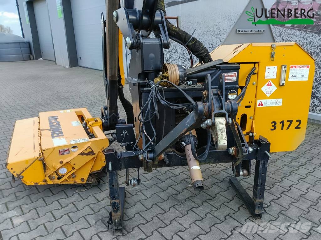 McConnel PA6565T ماكينات تشذيب الأشجار