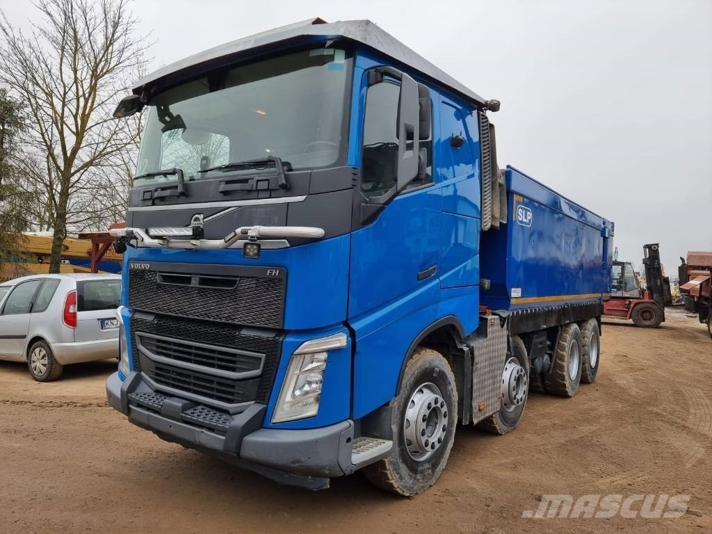 Volvo FH 540 شاحنات لوادر